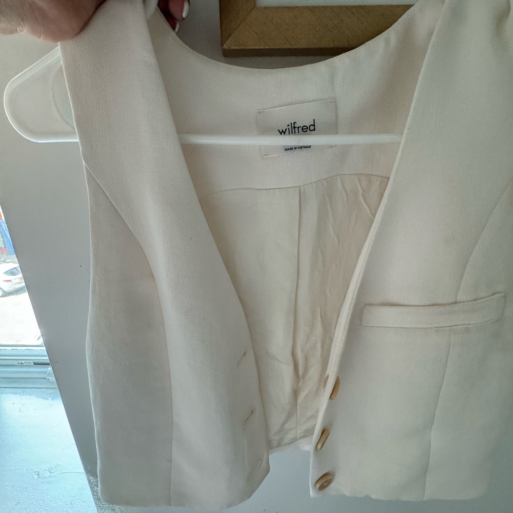 Wilfred Aritzia desire vest